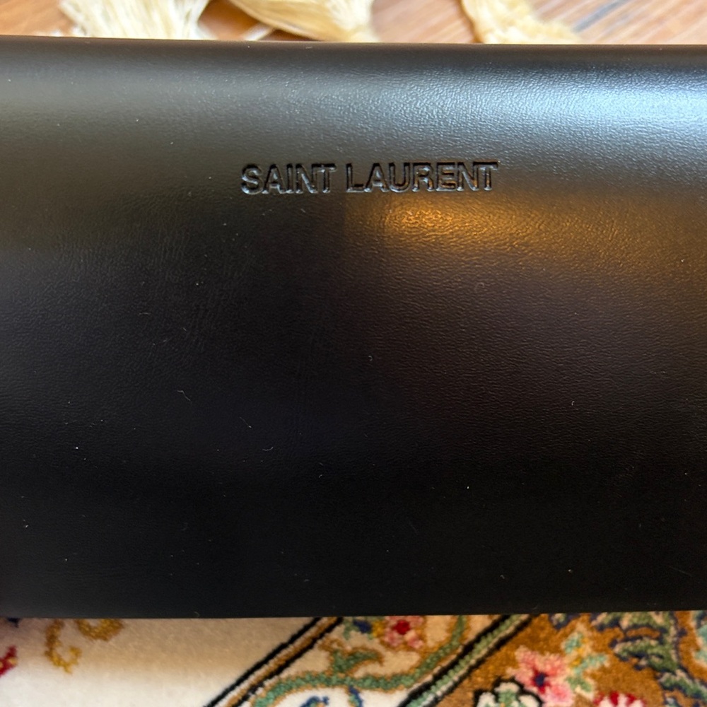 Saint Laurent Black sunglasses. - Picture 4 of 4